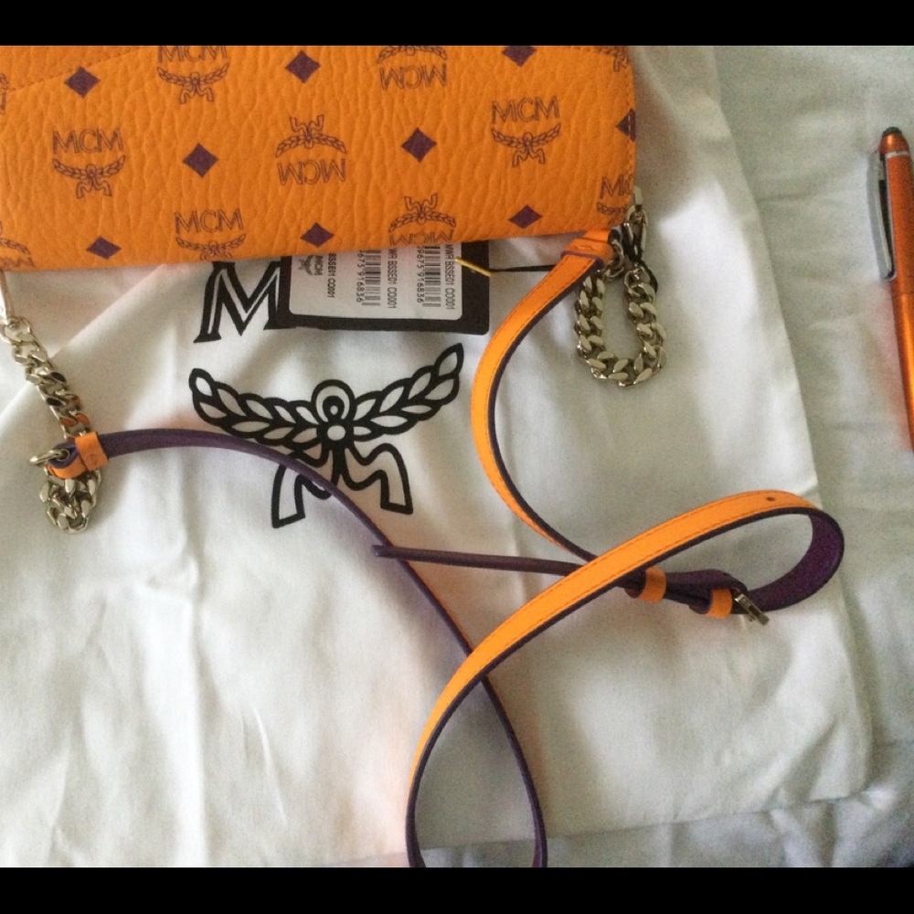 MCM Cognac small crossbody - Picture 5 of 7